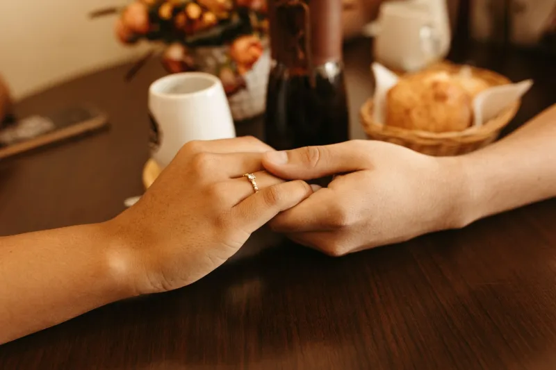 Speaking the Same Language: How to Discuss Jewelry, Budgets, and Dreams With Your Partner Without Dimming the Magic